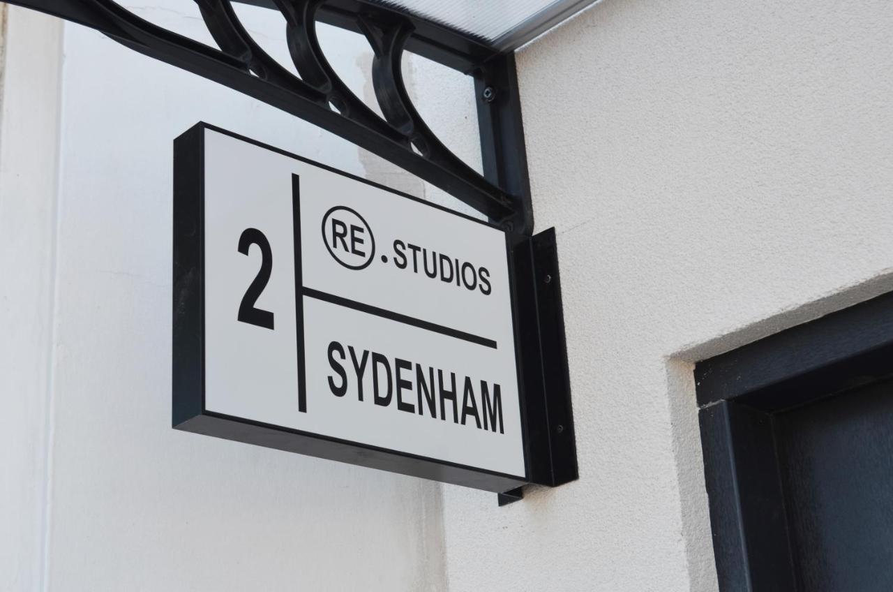 Executive Bright And Airy Studio Apartment In Sydenham London Kültér fotó