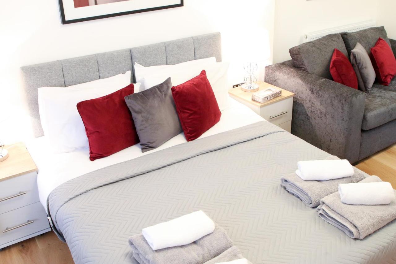 Executive Bright And Airy Studio Apartment In Sydenham London Kültér fotó